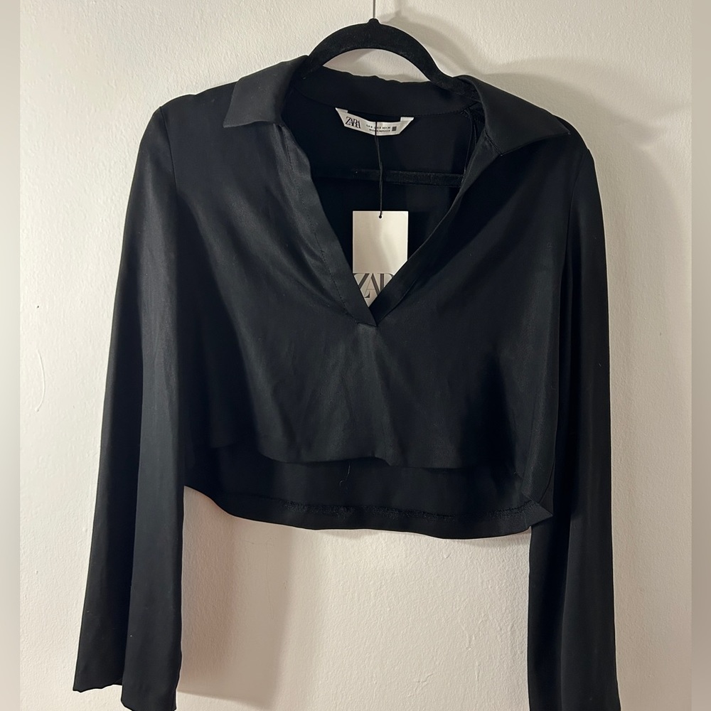 Zara Black Cropped Open Collar Long Sleeve Top (size S)